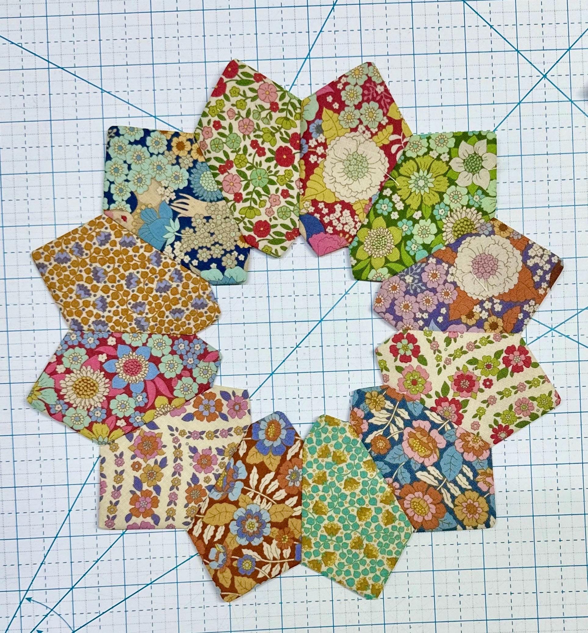 Tilda Wallflower Dresden Plate Quilt Blocks Finished Edges Set Of 4 New